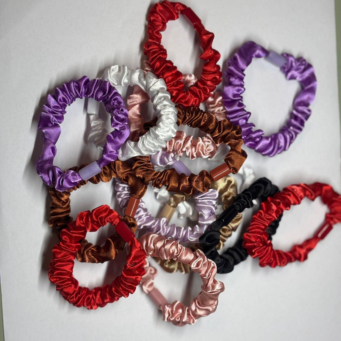 Gumička do vlasů (různé barvy)